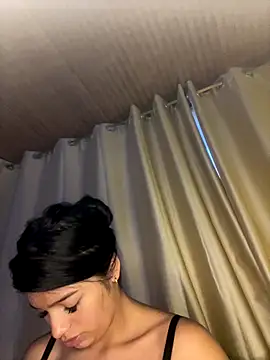 AgathaGeorgiou online show from 11-24-25, 10:42