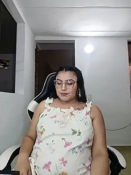 KathieBurning online show from 01-07-26, 08:22