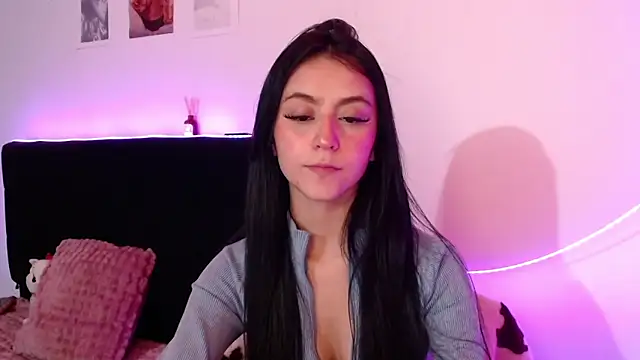 Snapshot of Coralinnee_ chatting on 03-20-25, 04:40 Coralinnee online show from 03-20-25, 04:40