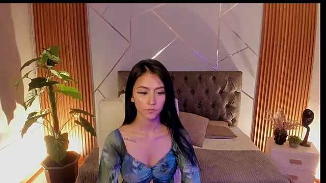 Snapshot of Coralinnee_ chatting on 09-10-25, 03:39 Coralinnee online show from 09-10-25, 03:39