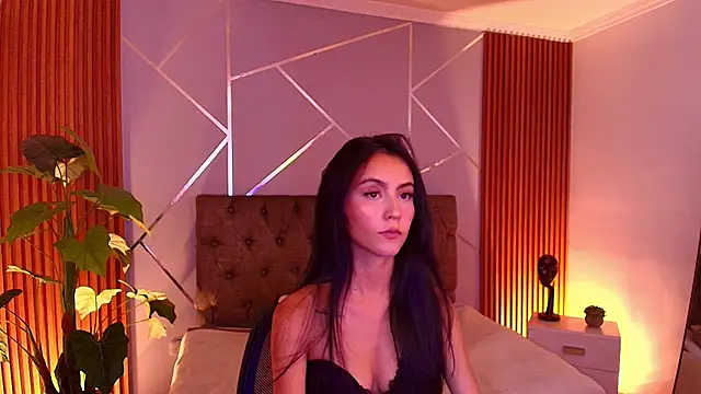 Snapshot of Coralinnee_ chatting on 03-19-26, 06:28 Coralinnee online show from 03-19-26, 06:28