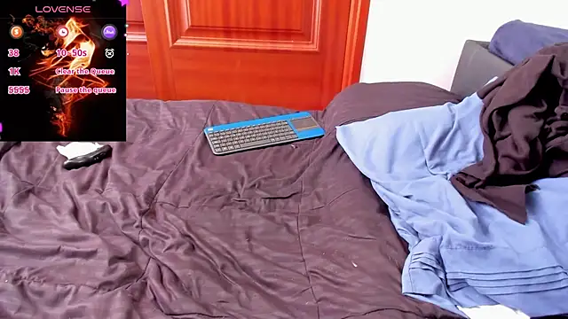 Aron Baylor online show from 10-16-25, 12:28