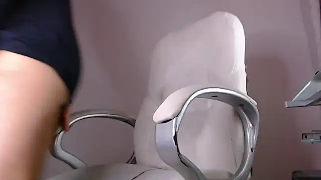 taylor cruz online show from 10-19-25, 12:33