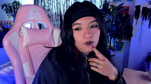 Snapshot of annie_walker6 chatting on 02-07-26, 09:29 annie walker6 online show from 02-07-26, 09:29