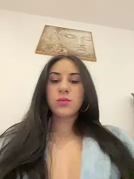 Snapshot of JenniferEdith chatting on 01-07-25, 08:34 JenniferEdith online show from 01-07-25, 08:34