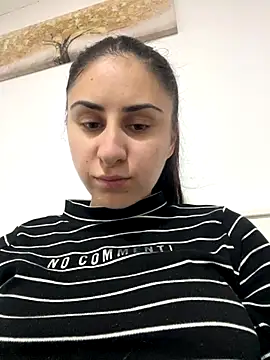 Snapshot of JenniferEdith chatting on 01-06-26, 06:33 JenniferEdith online show from 01-06-26, 06:33