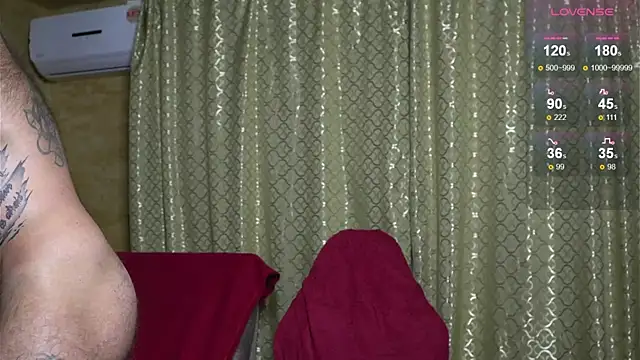 Snapshot of Artem_Dzyuba chatting on 10-12-25, 09:58 Artem Dzyuba online show from 10-12-25, 09:58