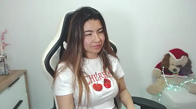 Snapshot of alice_middlee chatting on 01-07-25, 08:31 alice middlee online show from 01-07-25, 08:31