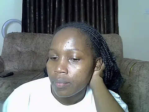 Snapshot of AurelAda chatting on 01-16-26, 12:25 AurelAda online show from 01-16-26, 12:25