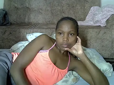 Snapshot of AurelAda chatting on 02-11-26, 10:42 AurelAda online show from 02-11-26, 10:42