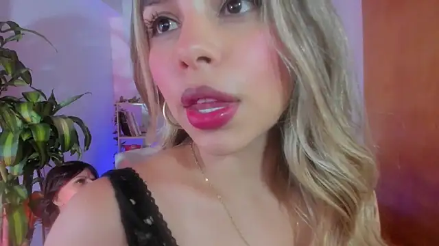 crisbell lopez online show from 08-08-26, 12:35