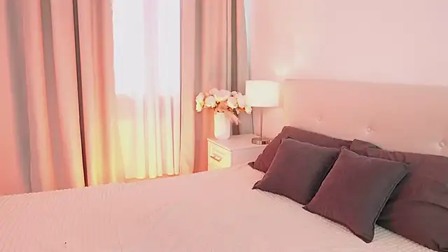 Snapshot of FiaMoor chatting on 02-03-26, 10:20 FiaMoor online show from 02-03-26, 10:20