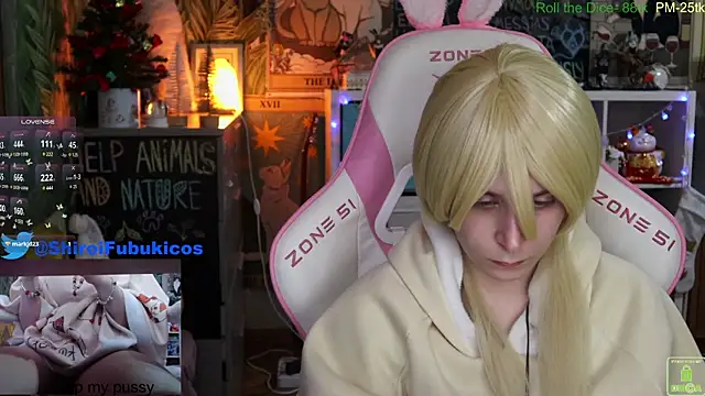 ShiroiFubuki online show from 12-15-24, 07:31