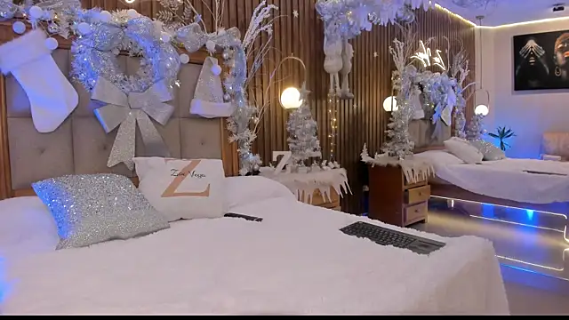 Zoevegass online show from 11-24-25, 05:34