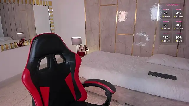 Jiggly   online show from 03-14-26, 05:13