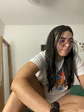 Lia flowers online show from 01-21-25, 01:29