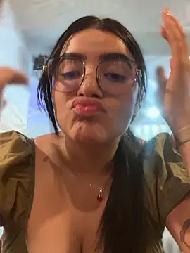 Lia flowers online show from 01-31-25, 11:45