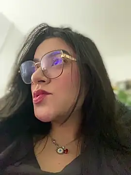 Lia flowers online show from 02-20-25, 03:01