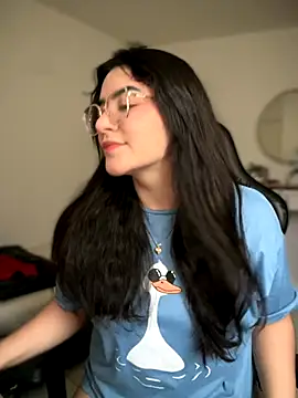 Lia flowers online show from 10-26-25, 08:15