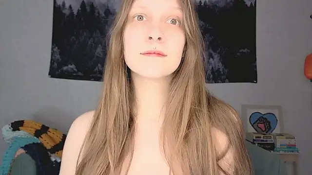 SolarAlice online show from 03-10-26, 04:56