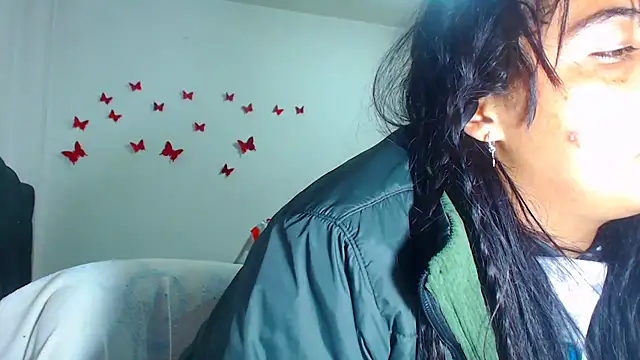 AmaraRoberts420 online show from 10-28-25, 12:47