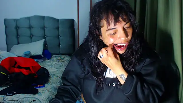 AmaraRoberts420 online show from 01-14-26, 03:34