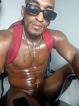 AndreMillz69 online show from 10-03-25, 07:16