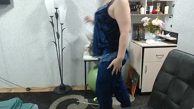 Snapshot of BeatriksS chatting on 12-05-24, 10:12 BeatriksS online show from 12-05-24, 10:12