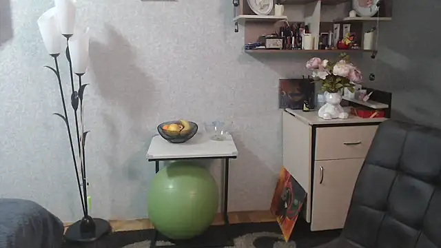 Snapshot of BeatriksS chatting on 02-28-25, 03:15 BeatriksS online show from 02-28-25, 03:15