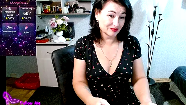 Snapshot of BeatriksS chatting on 09-28-25, 03:50 BeatriksS online show from 09-28-25, 03:50