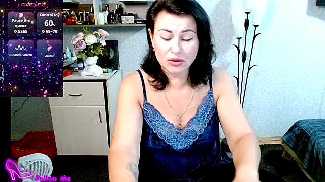 Snapshot of BeatriksS chatting on 10-01-25, 06:03 BeatriksS online show from 10-01-25, 06:03