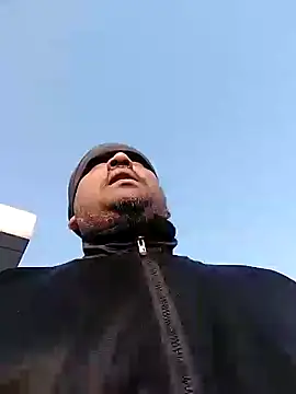 Dick 6inches online show from 02-05-25, 02:51