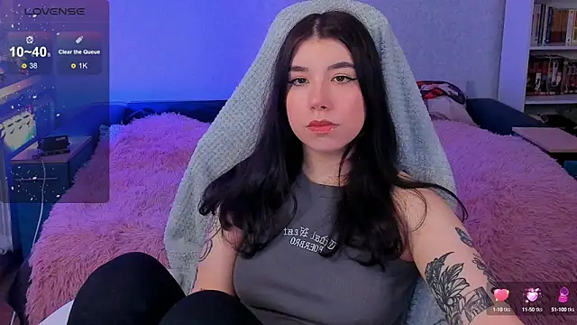 kellyharris online show from 12-16-24, 01:11