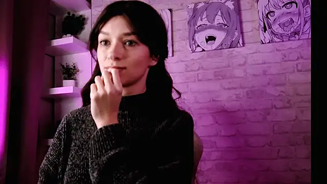 Snapshot of VivianLy_ chatting on 11-24-25, 10:37 VivianLy online show from 11-24-25, 10:37