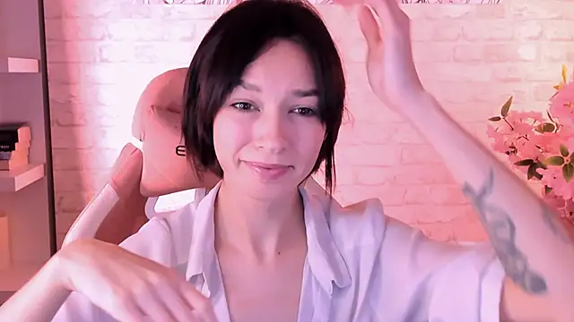 Snapshot of VivianLy_ chatting on 01-10-26, 11:01 VivianLy online show from 01-10-26, 11:01