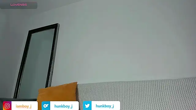 FitnessMaleModel online show from 10-05-25, 05:55