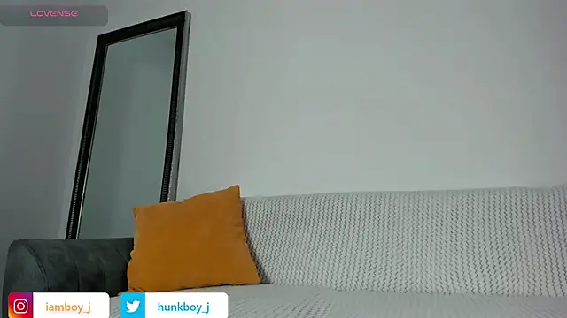 FitnessMaleModel online show from 11-21-25, 06:34