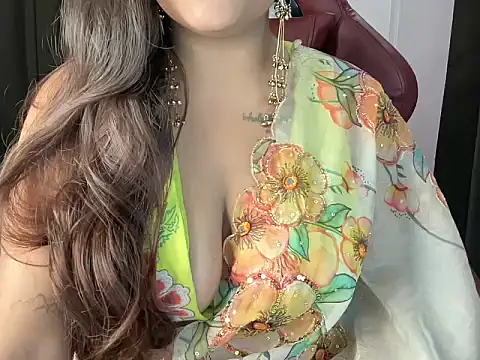 shanayaaa 1 online show from 06-26-26, 06:56