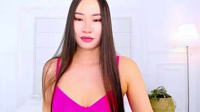 NaomiYuu online show from 11-10-25, 02:21