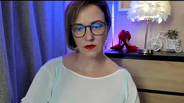 feliziaDesire online show from 10-06-25, 01:08