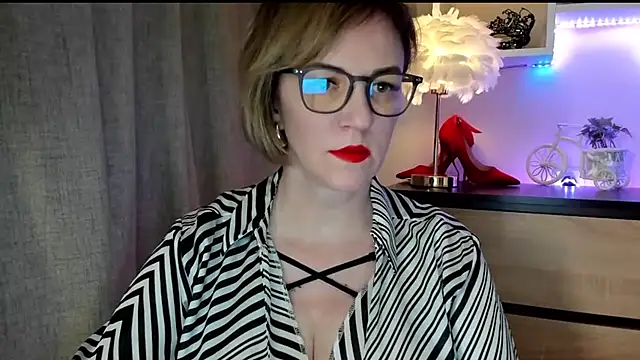 feliziaDesire online show from 10-12-25, 01:10