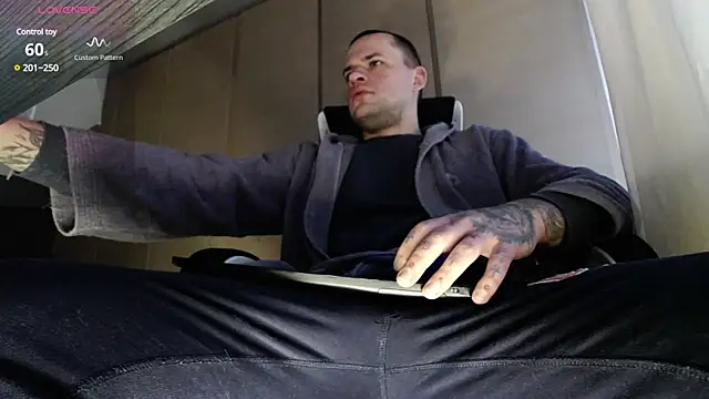 Snapshot of FindomJason chatting on 01-29-25, 07:57 FindomJason online show from 01-29-25, 07:57