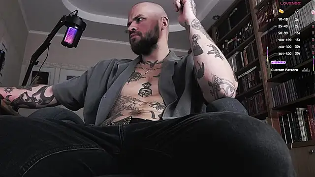 Snapshot of FindomJason chatting on 09-21-25, 12:40 FindomJason online show from 09-21-25, 12:40