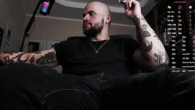 Snapshot of FindomJason chatting on 12-03-25, 03:32 FindomJason online show from 12-03-25, 03:32