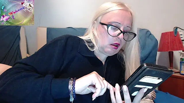 martachatte online show from 10-21-25, 07:58