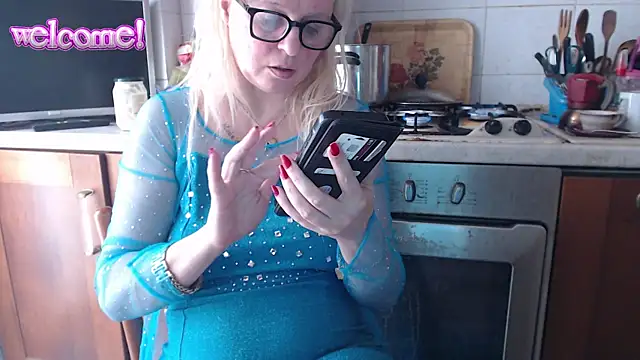 martachatte online show from 04-11-26, 07:45