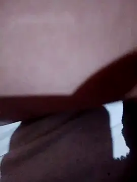 Snapshot of Uriel1615 chatting on 09-26-25, 04:55 Uriel1615 online show from 09-26-25, 04:55