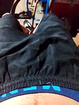 Snapshot of Uriel1615 chatting on 03-20-26, 07:02 Uriel1615 online show from 03-20-26, 07:02