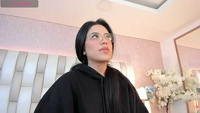 Rebeca jones online show from 02-20-25, 01:08