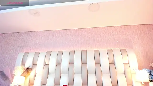 Rebeca jones online show from 03-06-25, 01:14